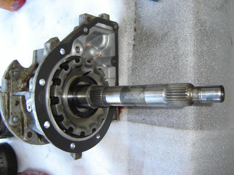 5r110 5r110w output shaft and tail housing 4wd 4x4 assembly 