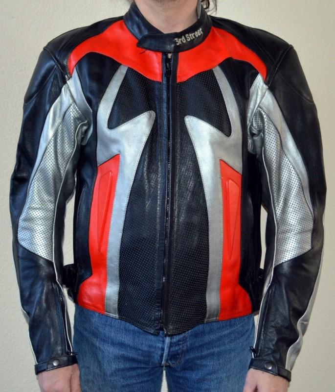 Harley davidson v-rod leather jacket pursuit black and red 3rd street sz 46 