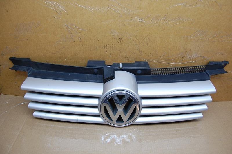 99 00 01 02 03 04 05 vw jetta front upper grille 1j5 853 655 a