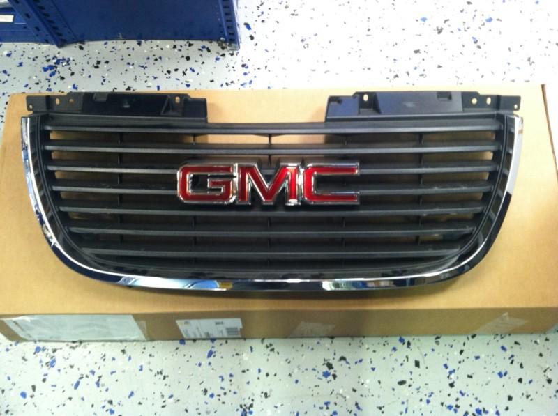 2007-2014 gmc yukon factory stock grille