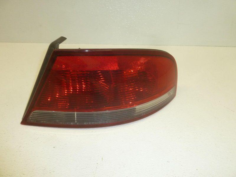 01-06 sebring passenger right quarter mounted taillight taillamp tail light lamp