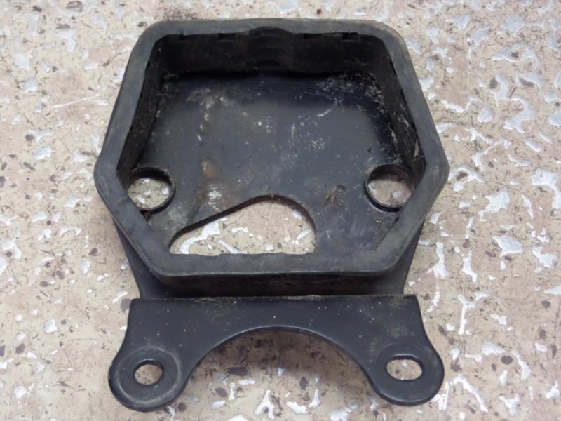 2002 yamaha grizzly 600 4x4 speedometer mounting bracket