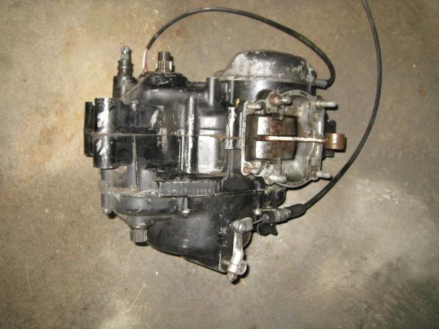 1980 suzuki rm125 - engine - motor - lower crankcase assy