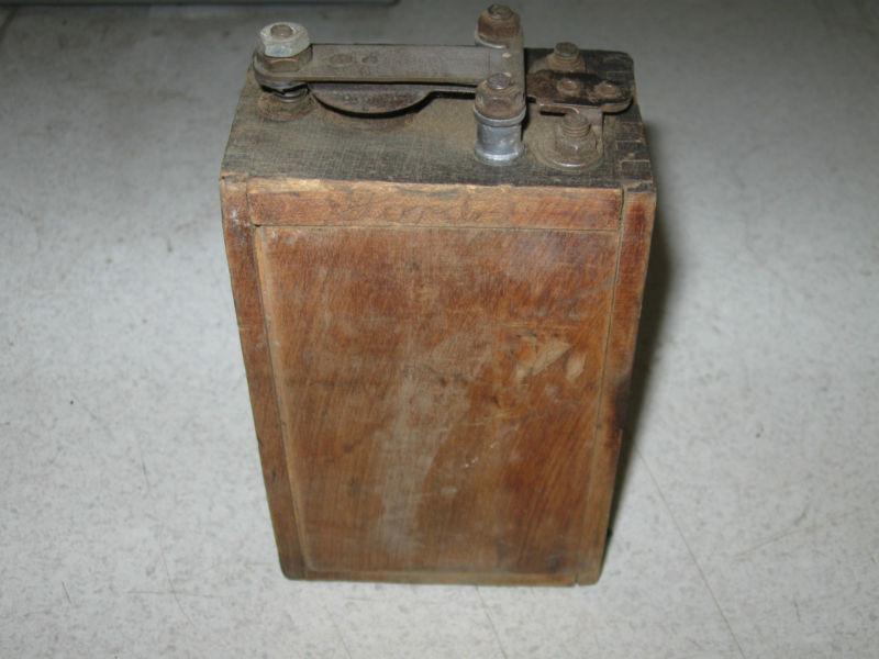 Ford model a/t coil, nice wood box