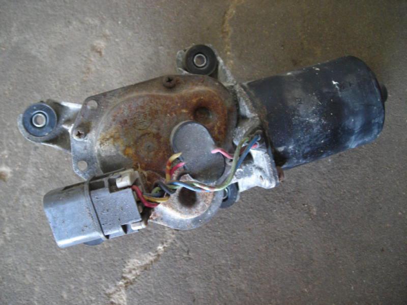 98-01 nissan altima windshield wiper motor