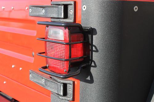 Paramount 51-0010 - 97-06 jeep wrangler rear off road euro light guard