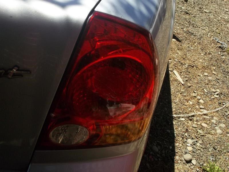 Right taillight for 03 04 05 hyundai accent ~   sdn 4 dr 4743718