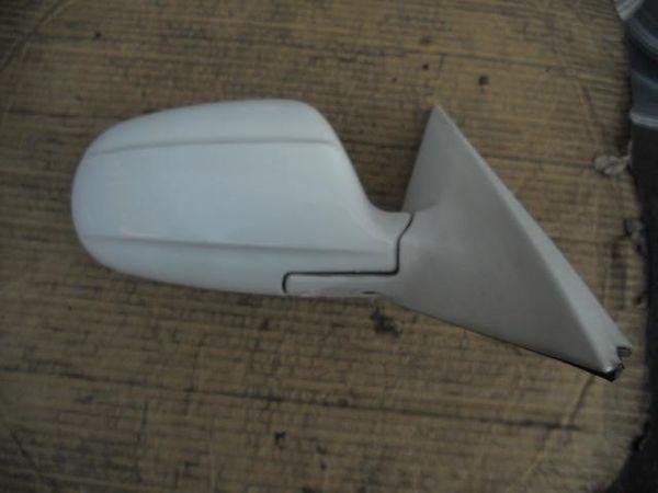 Honda integra 1996 right side mirror assembly [0613500]