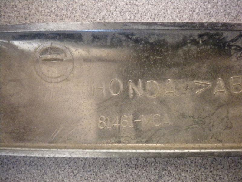 Honda oem left saddle bag molding  gl1800 2002-2003 81461-mca-000ze nh469m