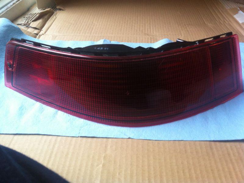 Porsche 911, 911 turbo, 964, 89-94, driver's side tail light, mint condition.