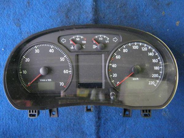 Volkswagen polo 2007 speedometer [1361400]