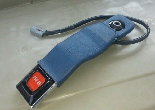 Ford explorer seatbelt buckle blue seat belt drivers side