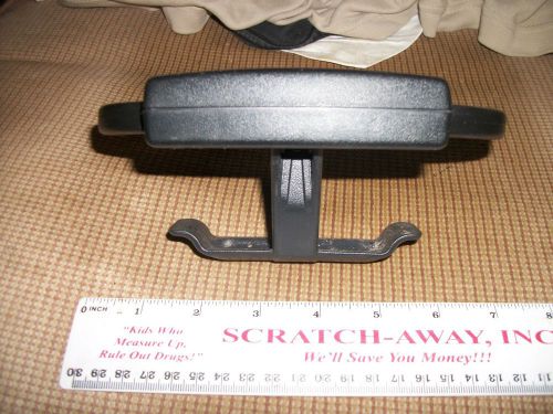 Buick 91-96 century 92-98 skylark achieva 91-96 ciera console cup holder gm