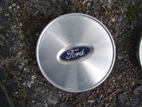 Ford freestar center cap used oem 04 05 06 07