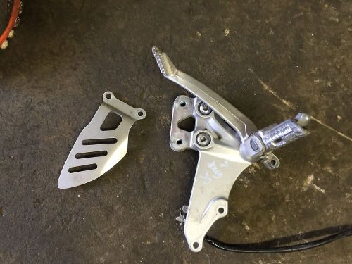 Suzuki gsxr600 gsxr 600 750 gsxr750 06 07 brake peg set front right rearset