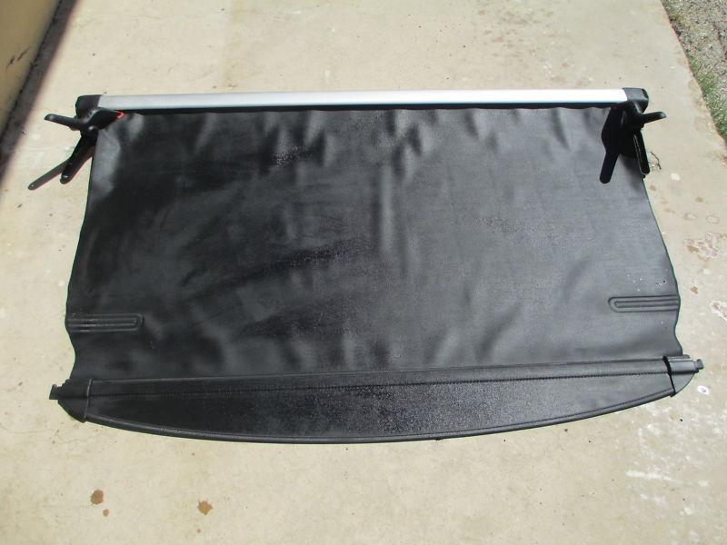 2010-2013 kia sorento rectractable rear cargo cover security shade