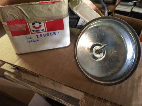 Chevy vacuum pod nos gm 1996557 in box.  d