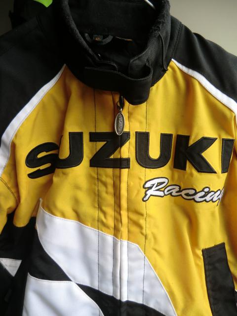 Suzuki racing motorcycle jacket with liners/pads