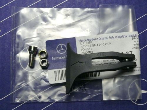 Genuine mercedes hood bonnet pull handle / safety catch w201 190e 2.6, 2.5d nos!