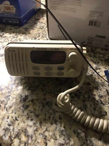 Icom ic-m45 vhf marine radio