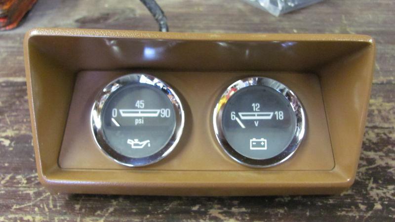 Nissan datsun 720 pick up truck oem console gauge set tan oil volt 1980's 84 83 