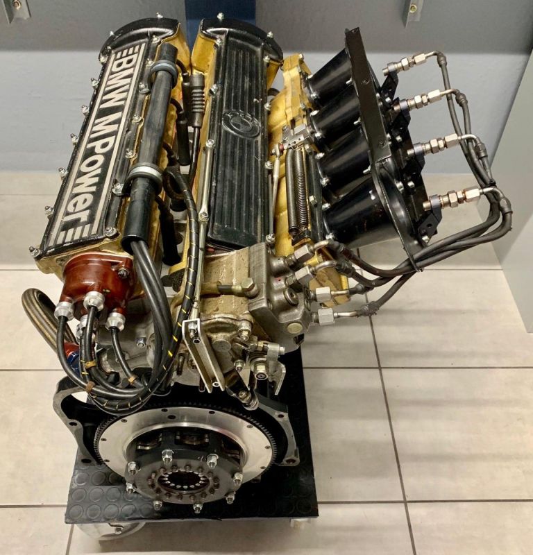 <br />
bmw m12/7 1600 engine