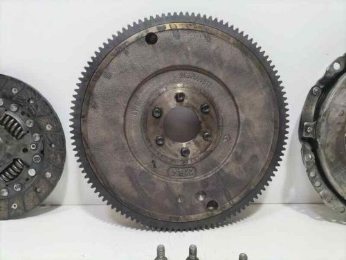 9637569810 engine flywheel / 180981 for peugeot 206 sedan xs clim-