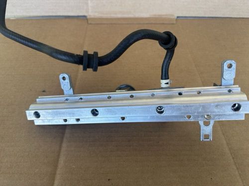 Honda s2000 fuel rail &amp; fuel pressure regulator oem 2000-2005 f20c