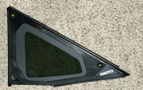 New oem nissan right quarter glass w/chrome molding 15 - 20 murano 83300-5aa0a