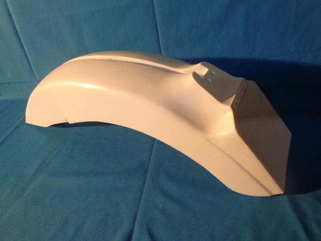 Enduro rear fender montesa h6 and h7 in white plastic, new.