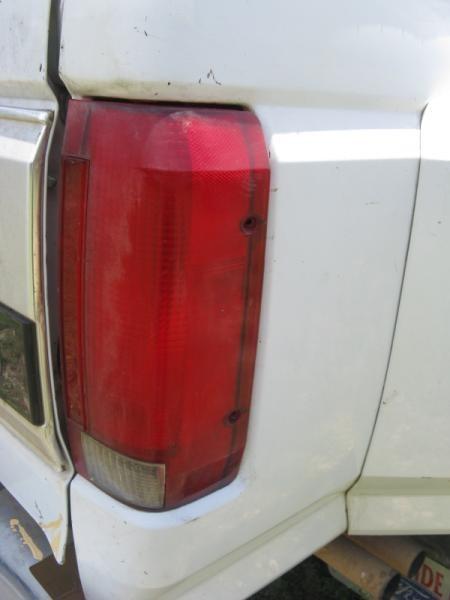 90 91 92 93 94 95 96 ford f150 r. right passenger rh tail light lamp rectangular