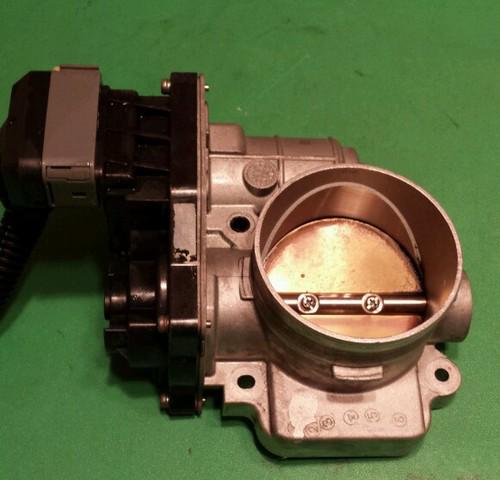 Series iii 3800 lacrosse lucerne pontiac grand prix throttle body 04 05 06 07 08