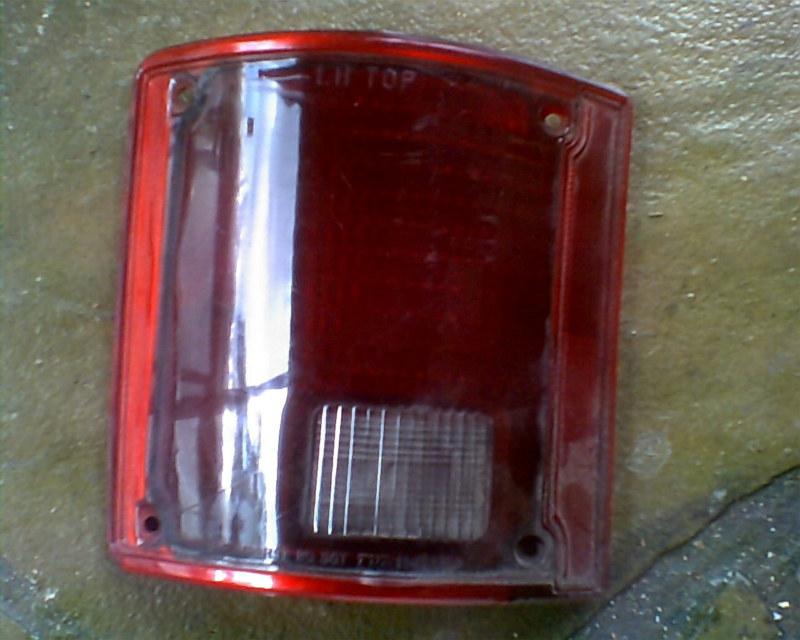  nos chevy gmc silverado pick up truck suburban blazer lh tail light lense  