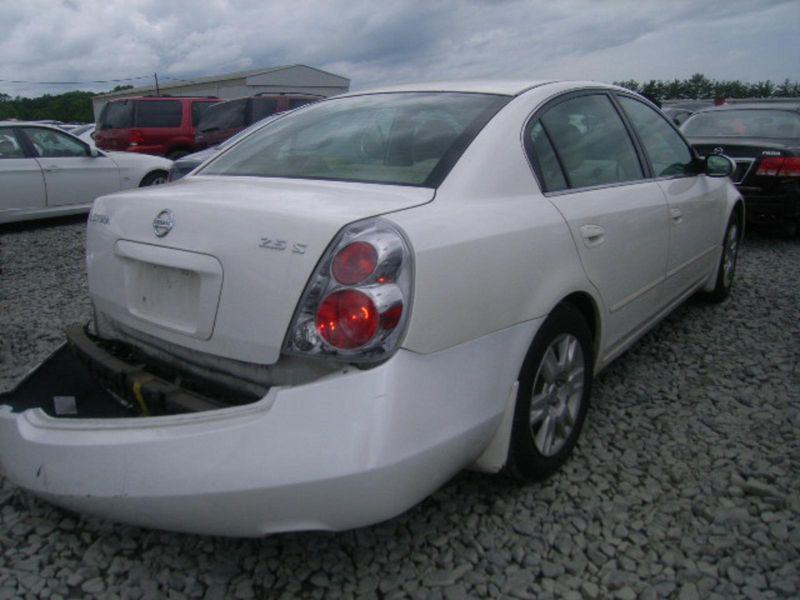 Nissan altima r taillight (quarter panel mounted), exc. se-r; r. 05 06