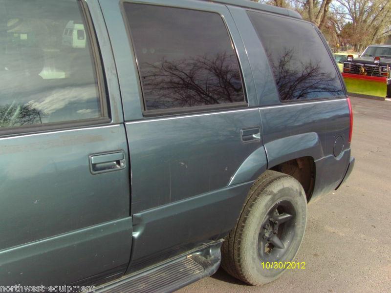 1999 99 gmc yukon denali left rear side door metallic teal bc/cc 132