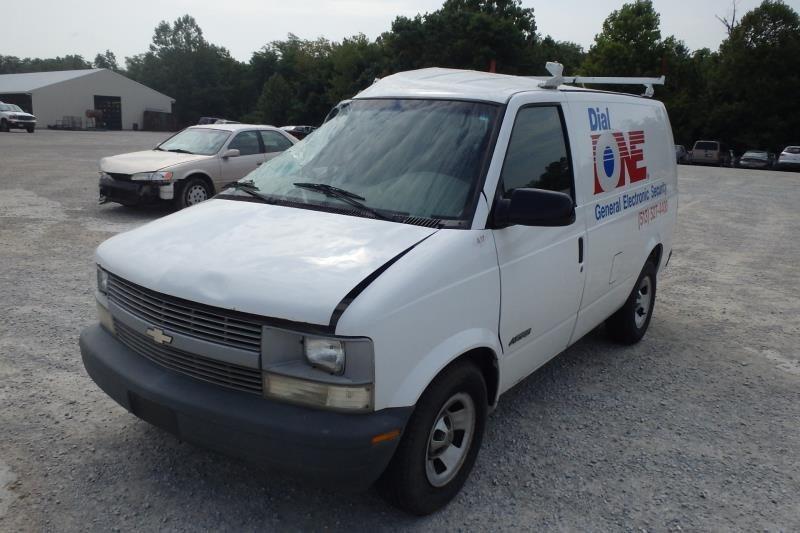 95-00 01 02 03 04 05 chevy astro washer reservoir assy w/o rear liftgate 868175