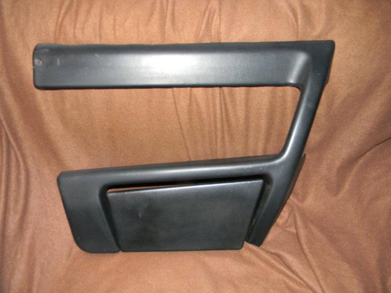 Alfa romeo spider driver door panel arm rest