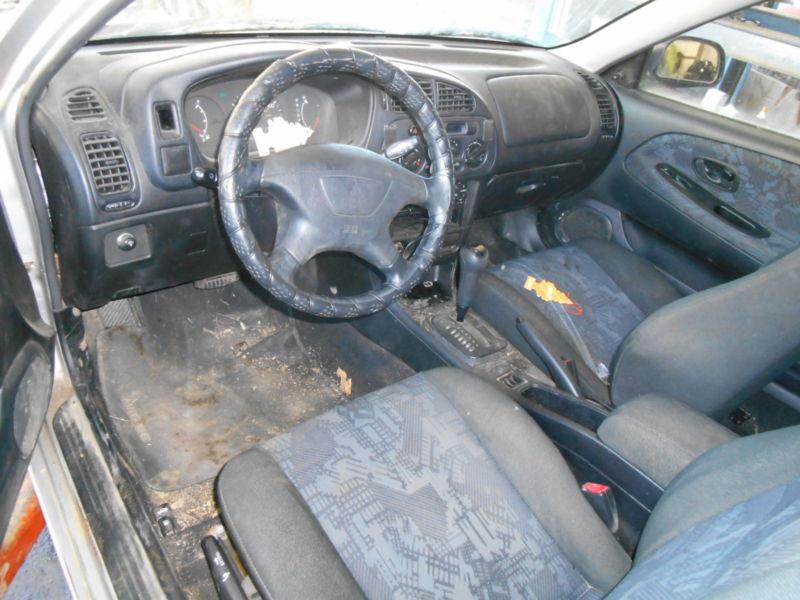 00 01 02 mirage steering column floor shift  aa0566 37615