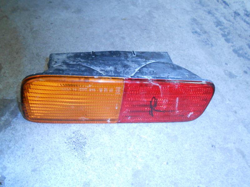 Land rover discovery 2- right rear bumper tailight