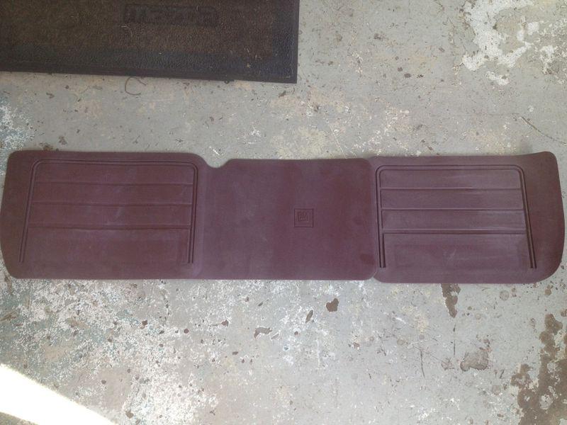 Gm rear mat (red vinyl) 