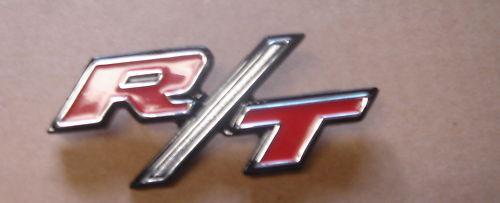 Mopar 70 coronet rt hood emblem new