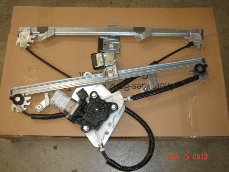 Mercedes g-class genuine front left window regulator with motor g500 g55 g550