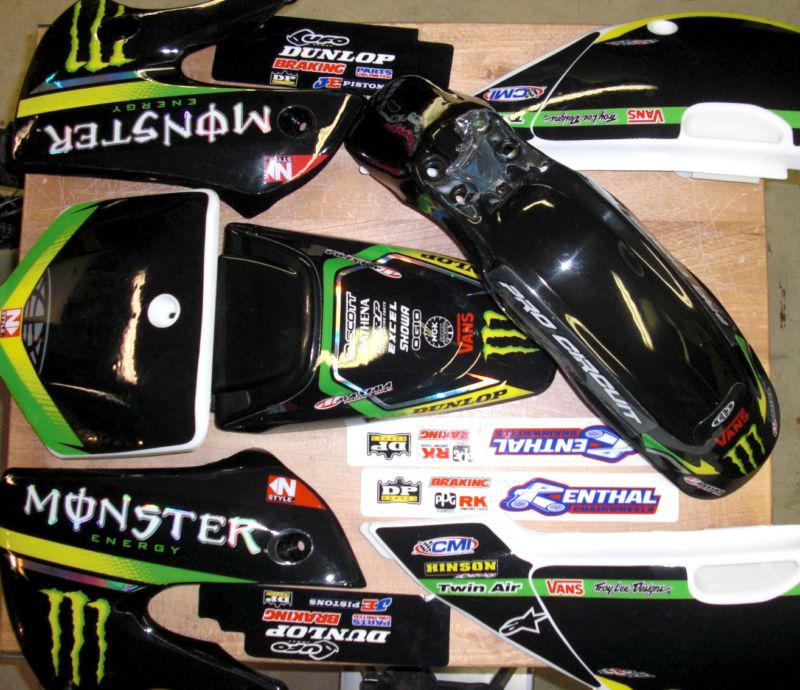 Kawasaki klx 110 graphic kit monster energy w/ plastics