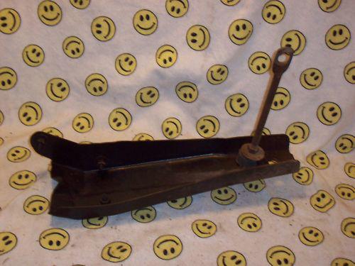 1990-1991-1992 cadillac brougham right front bumper end bracket