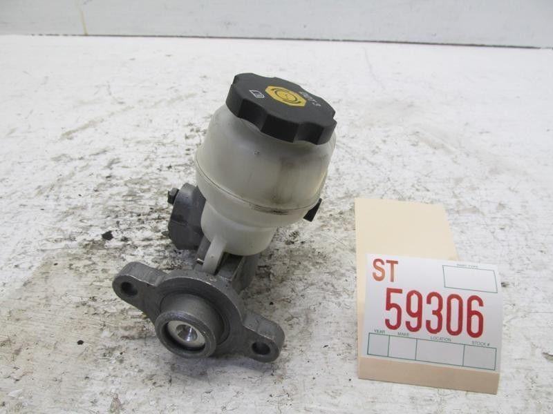 04 buick century master brake cylinder reservoir bottle cap oem 18519