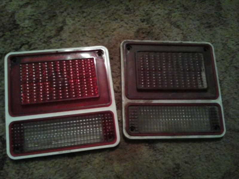 1970-78 chevy gmc van g10 tail light lens l3