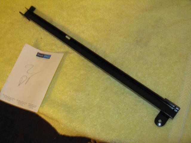  1956 1957 chevy  pontiac 4 door hardtop front door vertical window channel dr