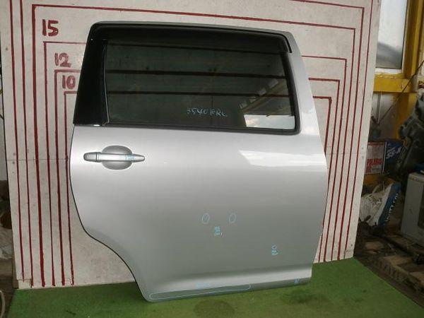 Toyota wish 2005 rear right door assembly [4013300]