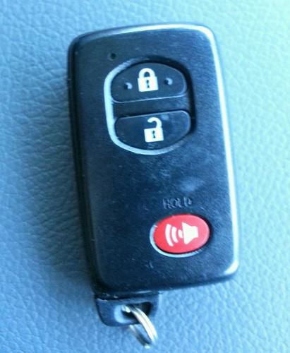 Toyota prius smart keyless entry 2010 2011 2012 remote oem