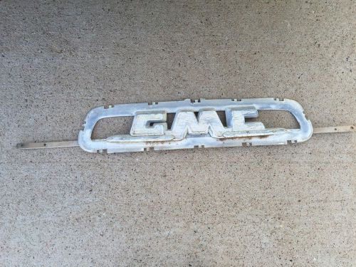 1955 1956 1957 gmc truck hood emblem trim molding pickup painted ornament grille